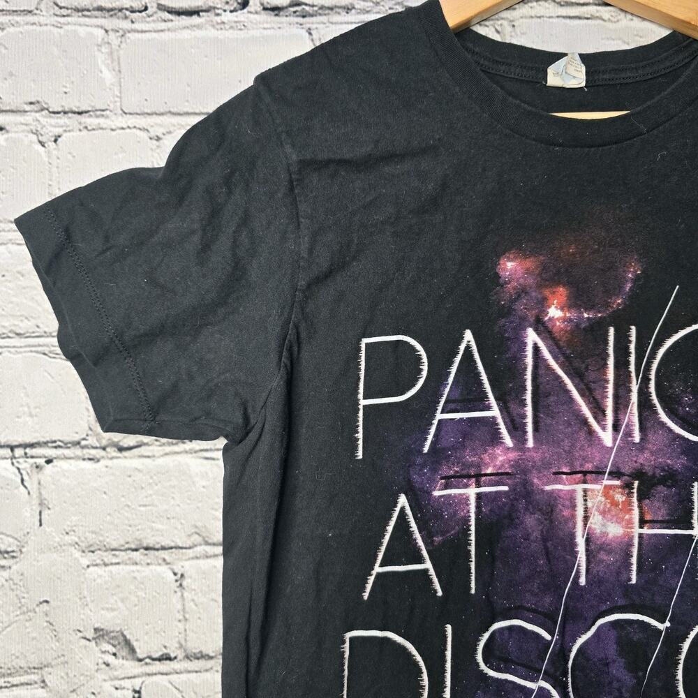 Panic At The Disco Graphic Print Band Crew Neck Tshirt Galaxy Size Medium - Picture 4 of 9